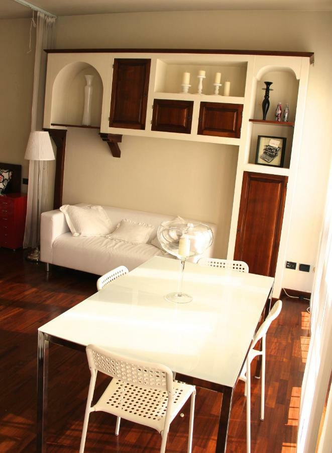 Studio Downtown Fantastic Area Lägenhet Milano Exteriör bild